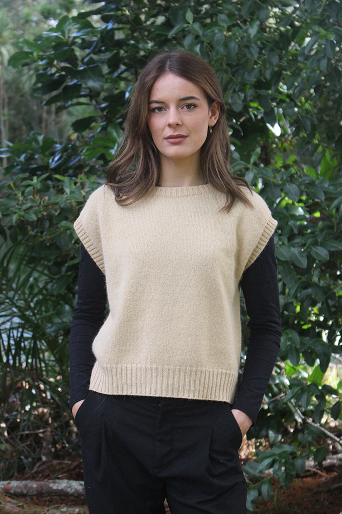 Lothlorian Alpaca Vest - Honey 30% OFF